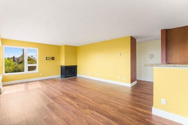 Foto del edificio - 1717 5th Ave N