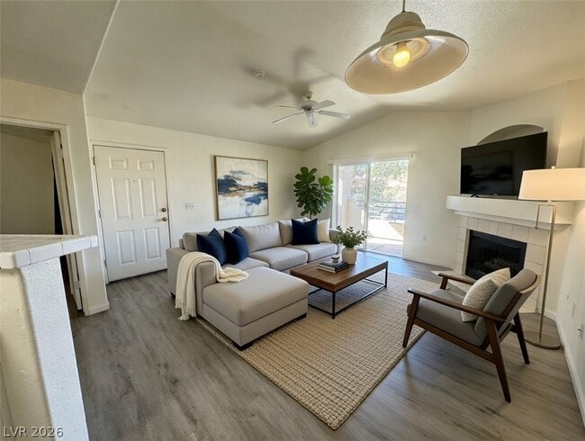 Building Photo - 5415 W Harmon Ave