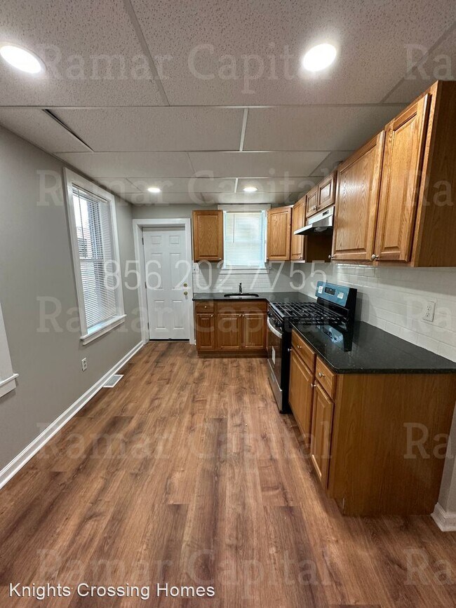 Building Photo - 3 br, 1 bath House - 157 N 25th Street