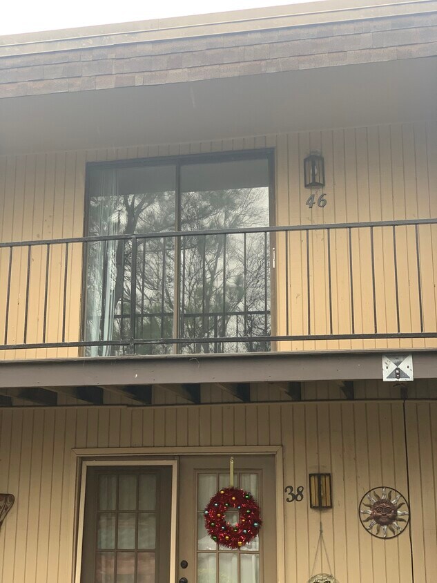 Primary Photo - 420 Walton Ln