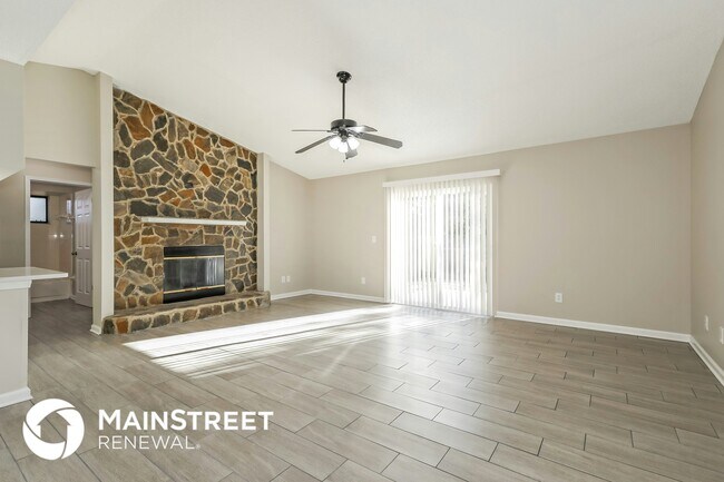 Foto del edificio - 7005 Huntington Woods Cir E