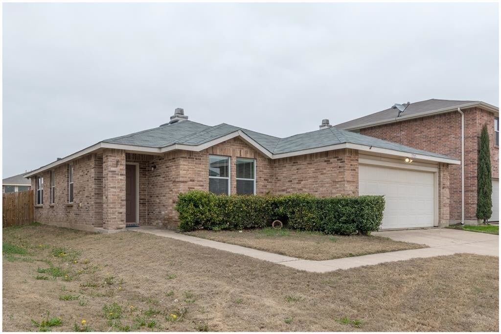 Primary Photo - 1705 Carolina Ridge Way