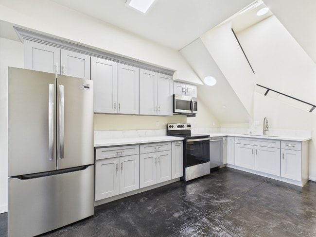 Building Photo - 8457 Langdon Ave