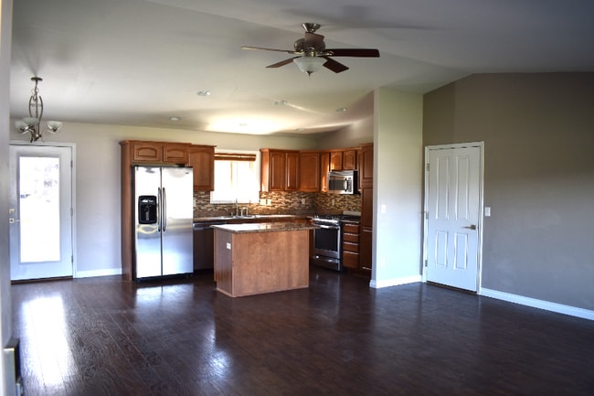 Building Photo - 3866 Foxtail Ln