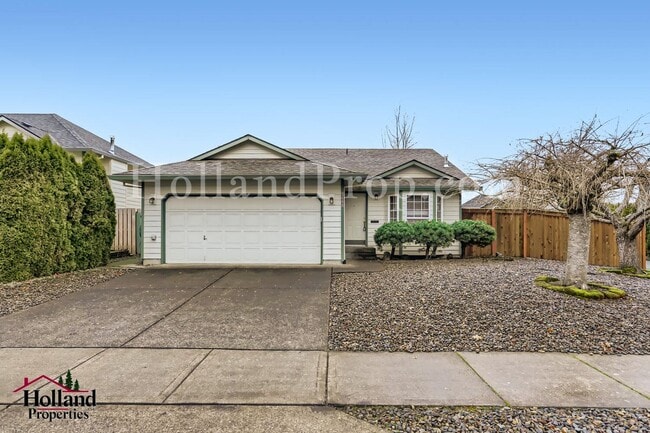 Lovely 3-Bedroom Hillsboro Home with A/C! - Lovely 3-Bedroom Hillsboro Home with A/C!