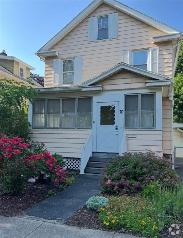 Building Photo - 70 Brentwood St