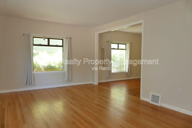 Foto del edificio - 1417 NW 60th St