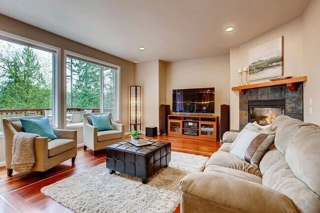 Foto del edificio - 4742 281st Ave NE