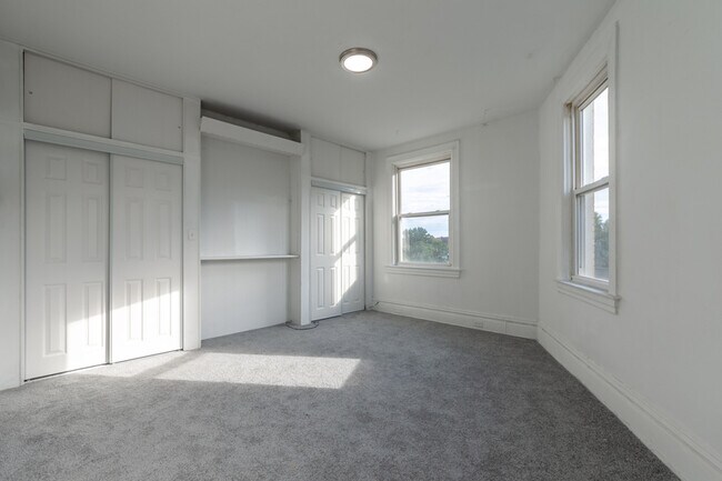 Foto del edificio - 4913 Yew St