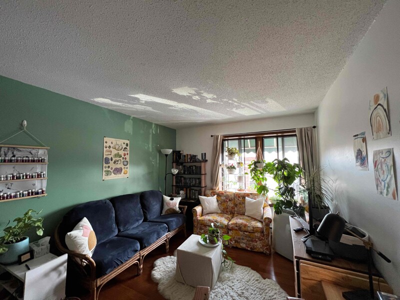 Foto principal - 215 1/2 Main Ave S