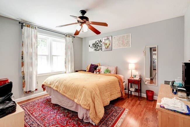 Bedroom can hold queen or king-sized bed! - 2908 13th Rd S