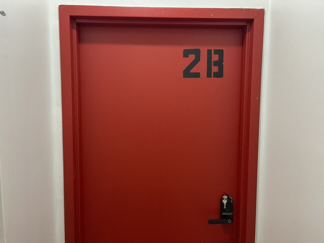 Foto del edificio - 711 Chew St