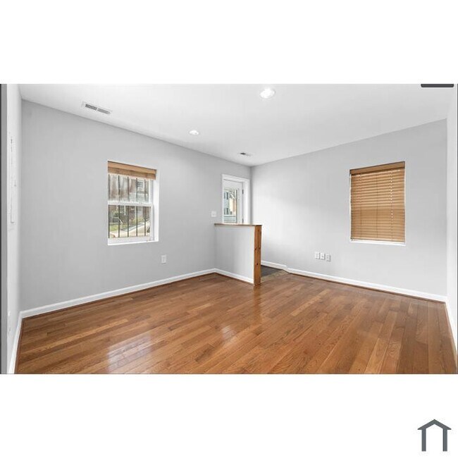 Foto del edificio - 443 20th St NE