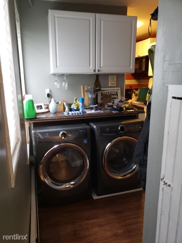 Building Photo - 324 N 18th St
