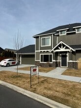 Building Photo - 20564 Rolen Ave