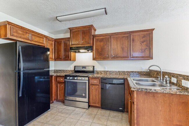 Building Photo - 8424 Cannon St