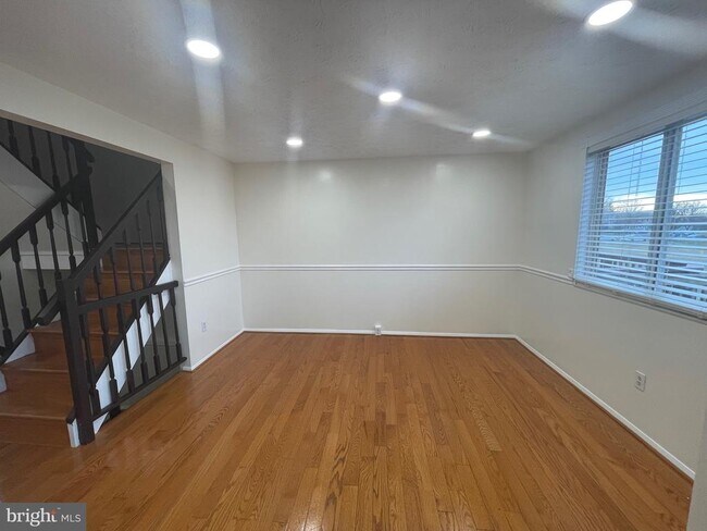 Building Photo - 3737 Keefer Ct