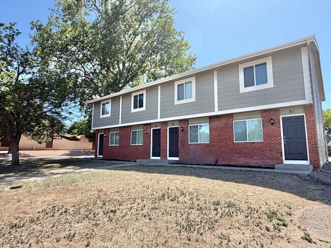 Foto del edificio - 2 Bedroom/1.5 Bath in Great Location!
