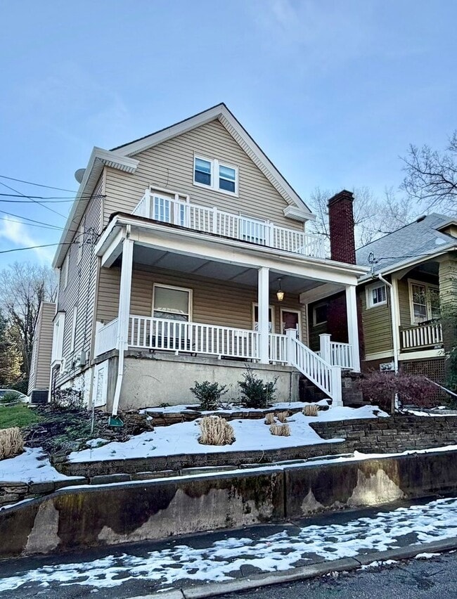 Building Photo - 1719 William Howard Taft Rd