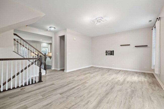 Building Photo - 3465 Bradbury Cir