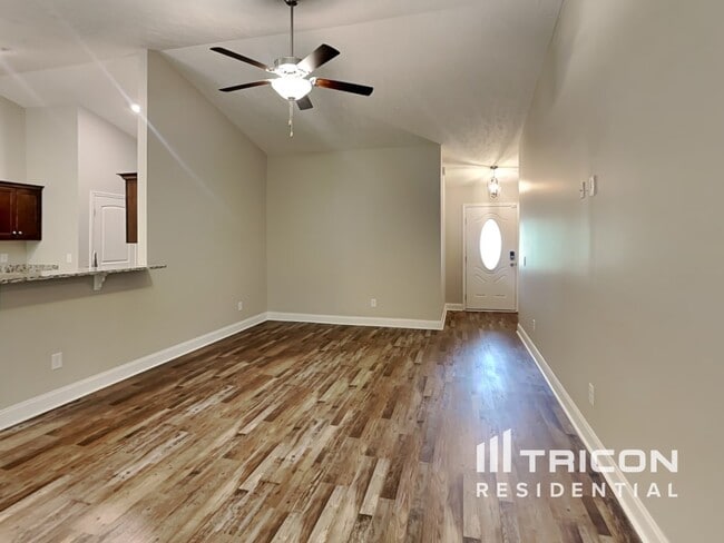 Building Photo - 1162 Berra Drive Springfield TN