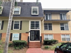 Building Photo - 3906 Versailles Dr