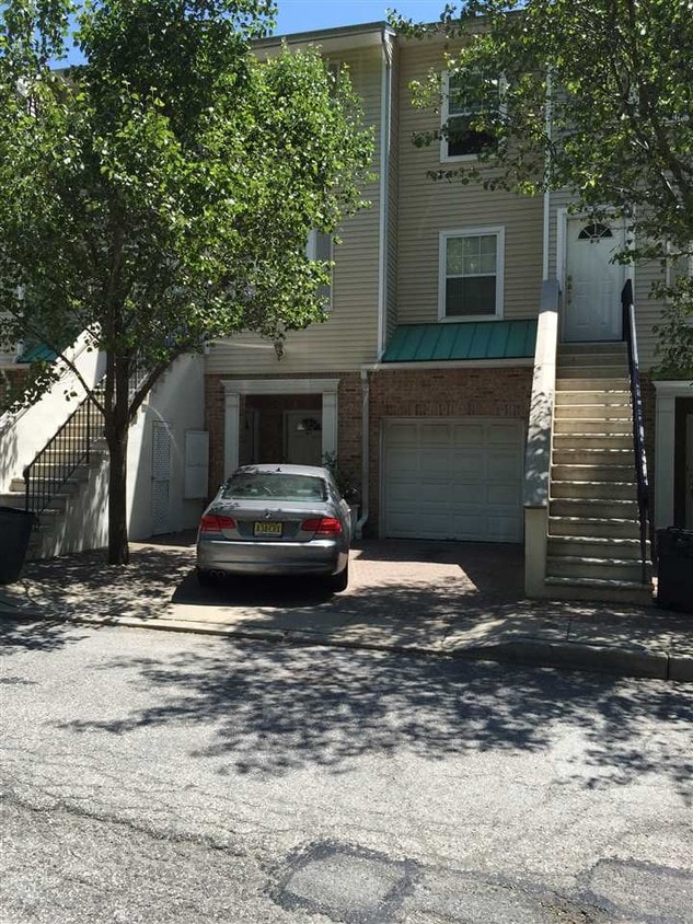 58 Bergen Ridge Rd Unit 1, North Bergen, NJ 07047 Condo for Rent in