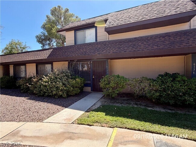 Foto del edificio - 6132 Meadowgrass Ln