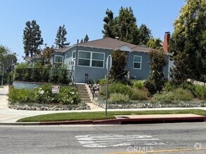 Building Photo - 1008 N Glenoaks Blvd