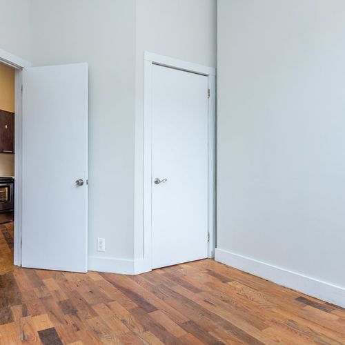 Foto del edificio - 175 Tompkins Ave