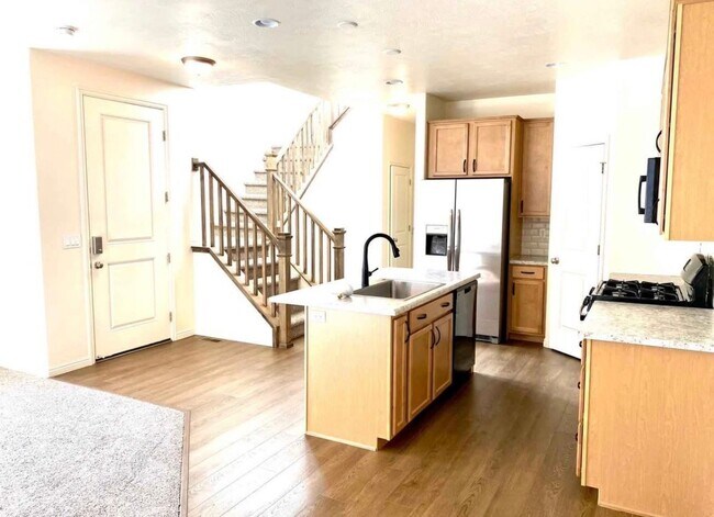 Building Photo - 15088 S Wild Horse Wy