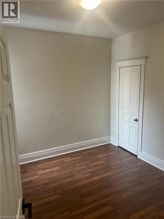 Building Photo - 599 King St E