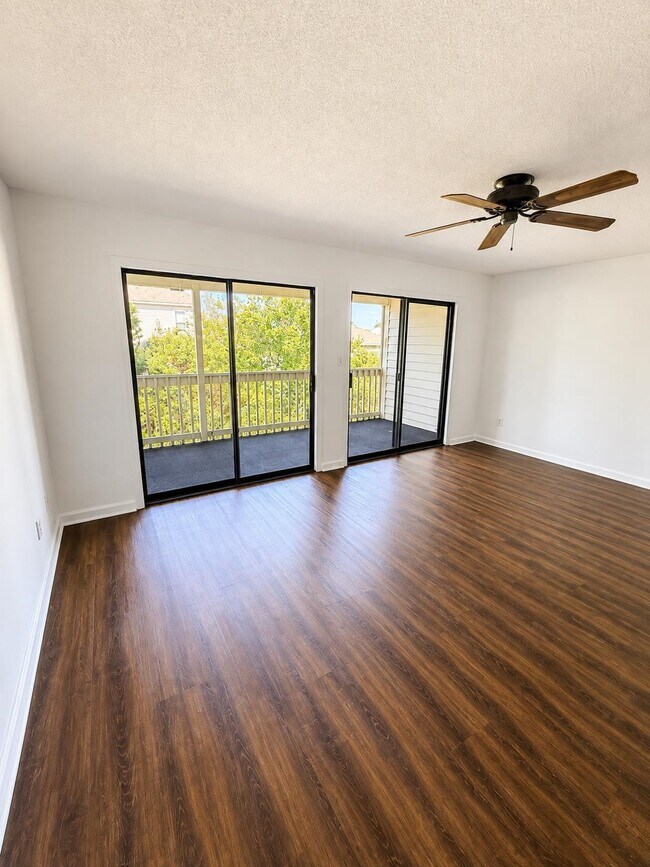 Foto del edificio - 510 Fairwood Lakes Dr