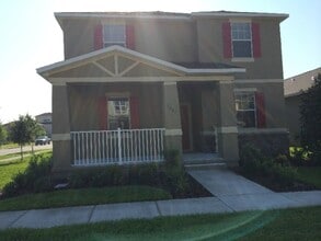 Building Photo - 3201 Bayflower Ave