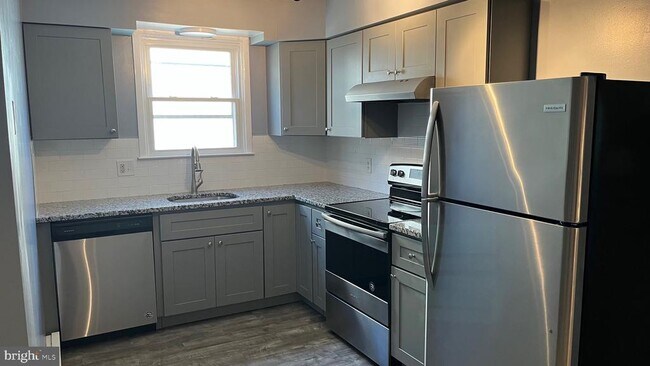 Foto del edificio - 1024 Fox Chase Rd