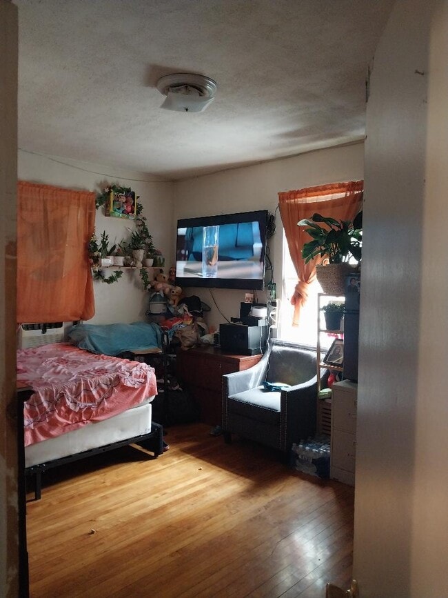 Building Photo - 108 Kimball Ave