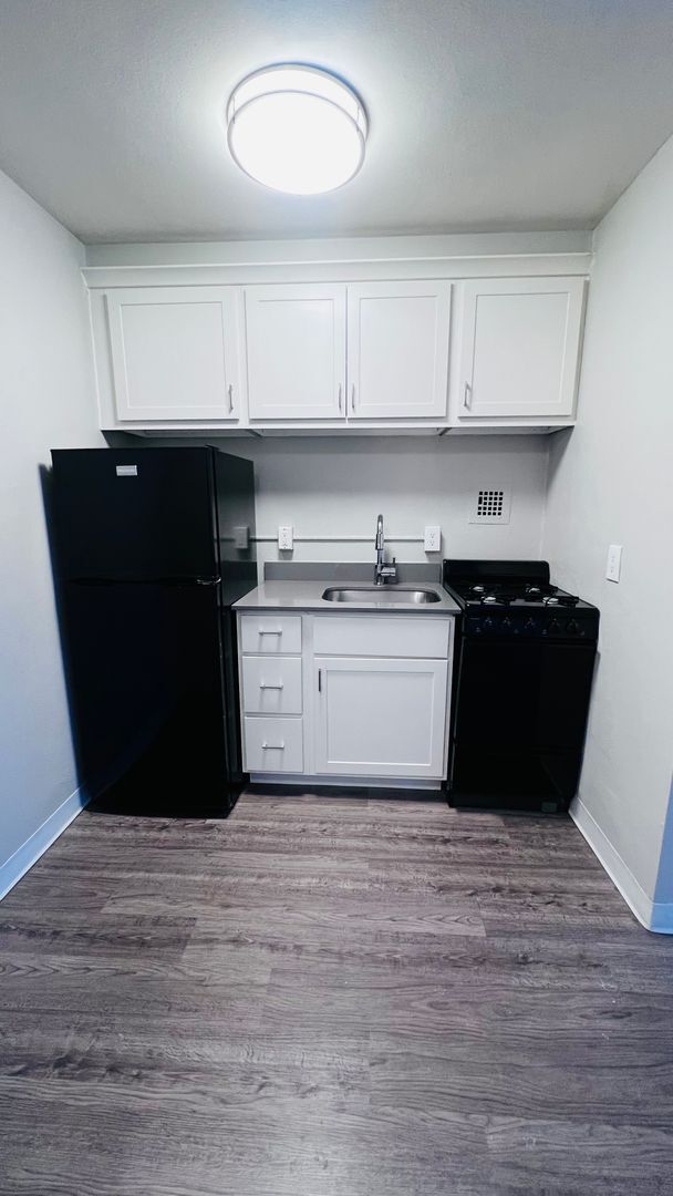 Interior Photo - Loring Park Flats