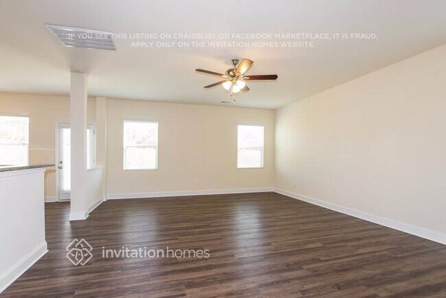 Foto del edificio - 179 Sassafras Rd