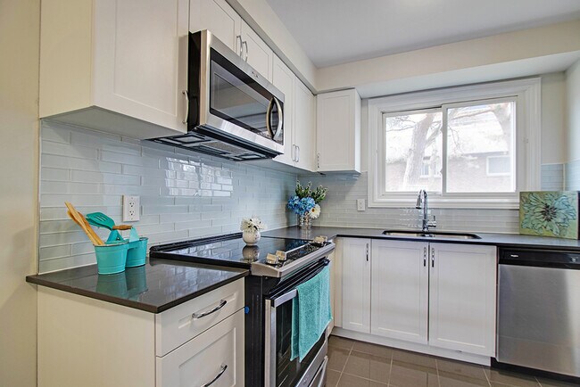 Photo du bâtiment - 452-560 ARLINGTON BLVD