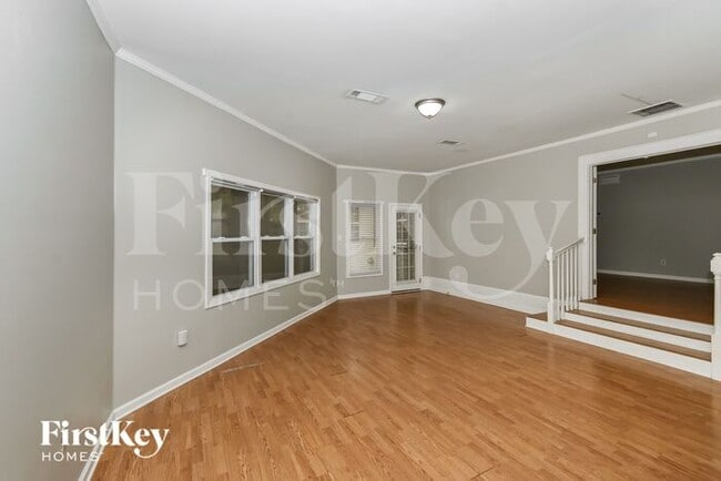 Foto del edificio - 4990 N Peg Ln