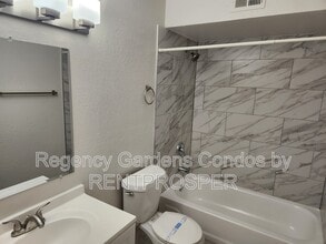 Building Photo - 4200 Thornbriar Ln Building Photo - 4200 Thornbriar Ln