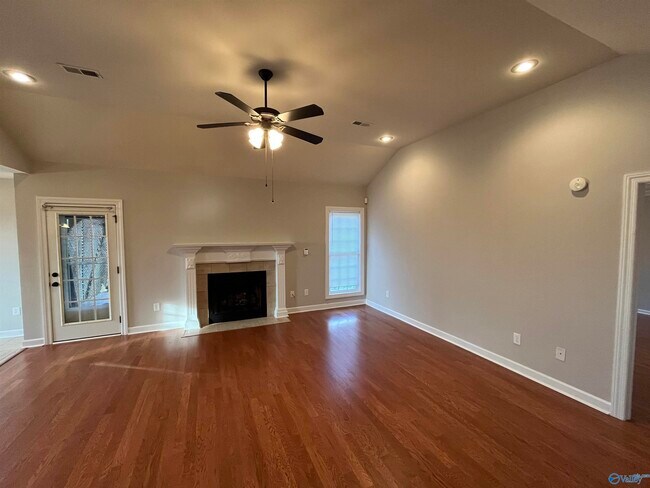 Foto del edificio - 117 Hubert Rd