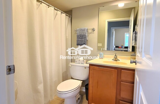 Building Photo - 319 4th St N