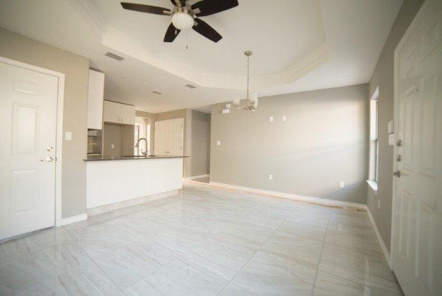 Foto del edificio - 1310 W Harrison Ave