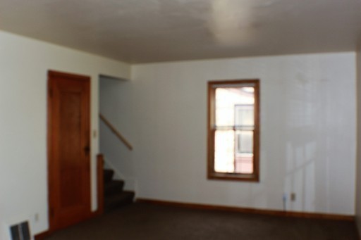 Building Photo - Spacious 2 Bedroom Single Family Home