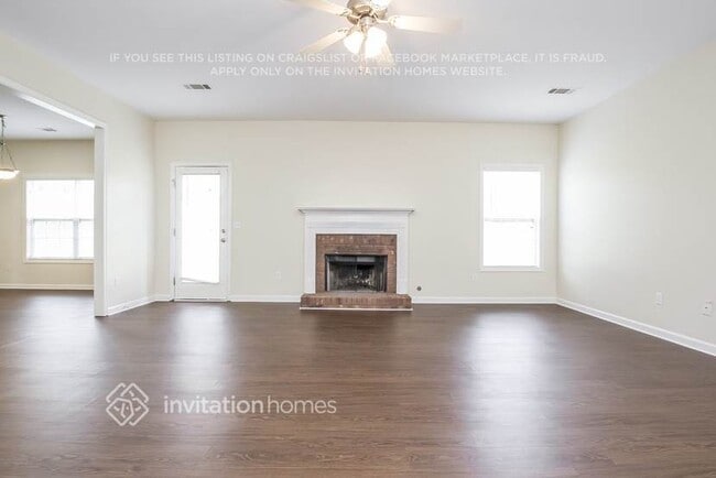 Building Photo - 372 Kyles Cir