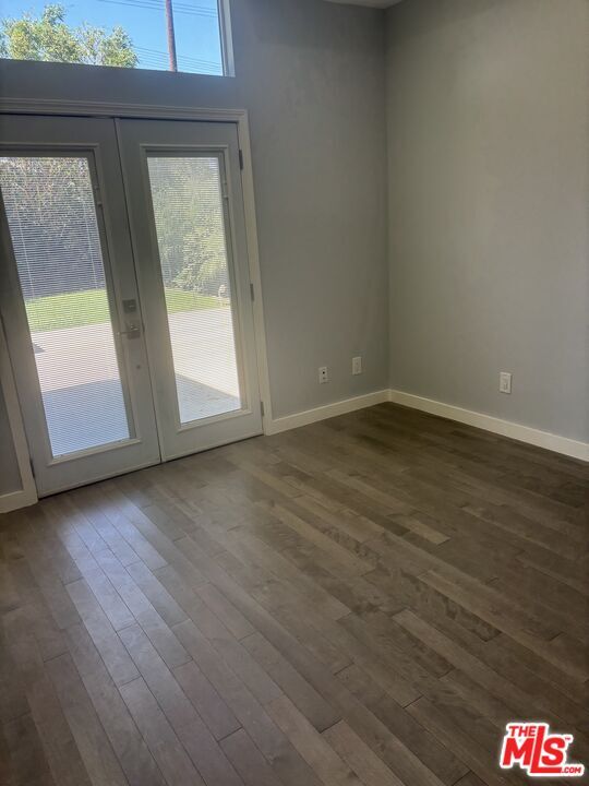 Foto del edificio - 7925 Kittyhawk Ave