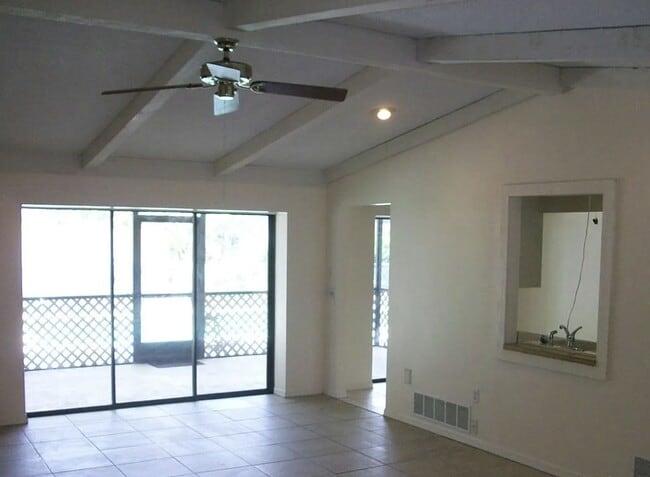 Foto del edificio - 3/2 Home in the Meadows- Beautiful Central...