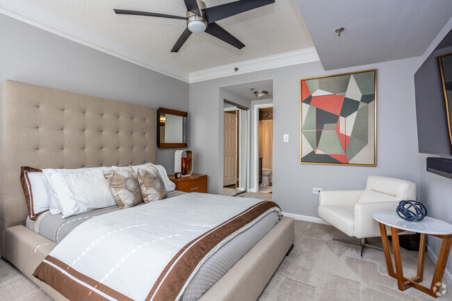 2BR, 2BA - 1,175SF - Primary Bedroom - Wesley Townsend Apartments at Buckhead