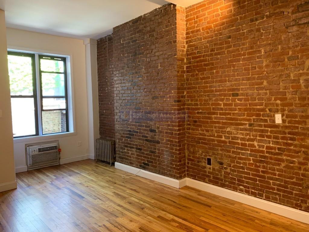 Primary Photo - 151 West 82nd Street